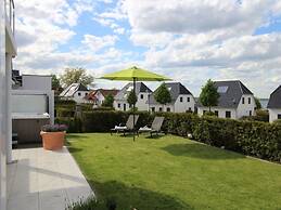 Haus Seeblick Modern Retreat