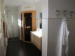 Haus Seeblick Modern Retreat