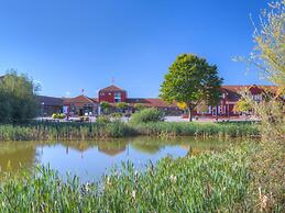 Haus Seeblick Modern Retreat