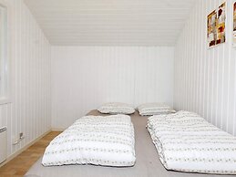 8 Person Holiday Home in Hojslev