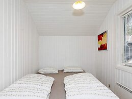 8 Person Holiday Home in Hojslev