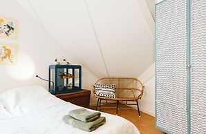 Fairytale Holiday Home With a Lovely Playing Field