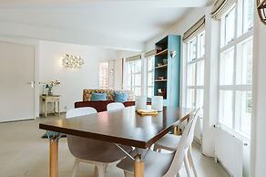 Fairytale Holiday Home With a Lovely Playing Field