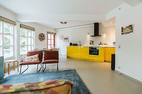 Fairytale Holiday Home With a Lovely Playing Field