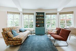 Fairytale Holiday Home With a Lovely Playing Field