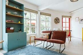 Fairytale Holiday Home With a Lovely Playing Field