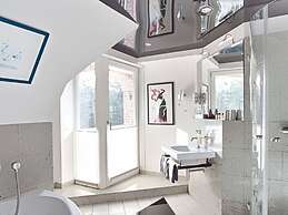 14 Bohler Brise Modern Retreat