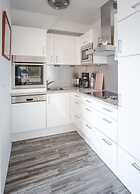 14 Bohler Brise Modern Retreat