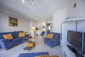 Well-maintained Apartment With sea View