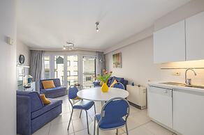 Well-maintained Apartment With sea View