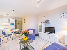 Apartment With Nice Terrace and Views