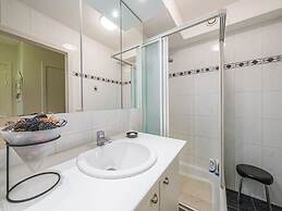 Apartment With Nice Terrace and Views