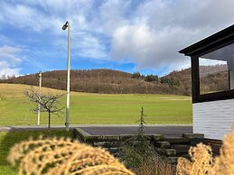 Modern Split-level House Near Hennesee