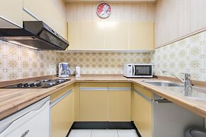 Pretty Apartment on the Casino