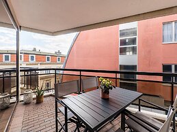 Apartment in Blankenberge With Garden