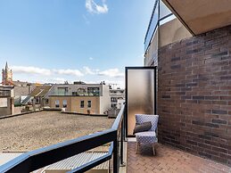 Apartment in Blankenberge With Garden