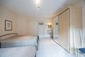 Apartment With Frontal Sea-views