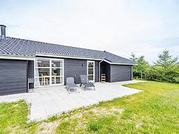 6 Person Holiday Home in Tarm