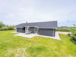 6 Person Holiday Home in Tarm