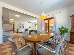 Ena Pula Comfortable Holiday Residence