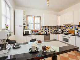 Ena Pula Comfortable Holiday Residence