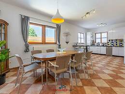 Ena Pula Comfortable Holiday Residence