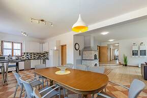 Ena Pula Comfortable Holiday Residence