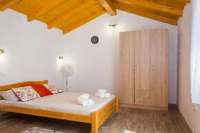 Ena Pula Comfortable Holiday Residence