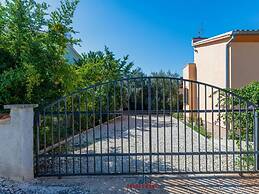 Ena Pula Comfortable Holiday Residence