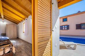 Ena Pula Comfortable Holiday Residence