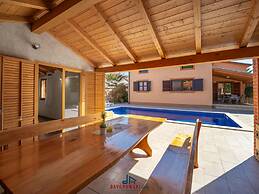 Ena Pula Comfortable Holiday Residence