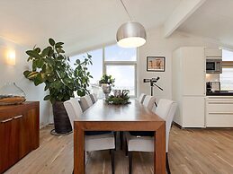 Lovely Family Villa With Garden in Kamperland