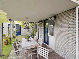 Lovely Family Villa With Garden in Kamperland