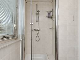 Lovely Family Villa With Garden in Kamperland