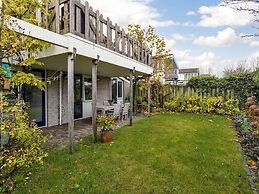 Lovely Family Villa With Garden in Kamperland