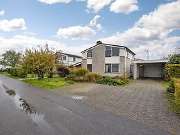 Lovely Family Villa With Garden in Kamperland