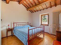 Villa in Borgo Pace With Private Pool