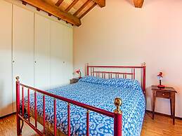 Villa in Borgo Pace With Private Pool