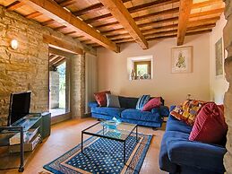 Villa in Borgo Pace With Private Pool