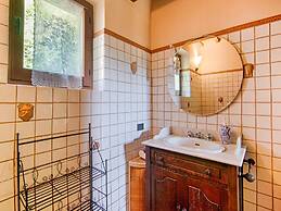 Villa in Borgo Pace With Private Pool