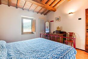 Villa in Borgo Pace With Private Pool