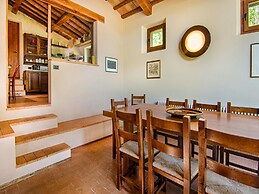 Villa in Borgo Pace With Private Pool