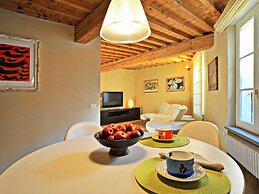 Elegant Accommodation in the Center of Lucca, With Terrace Private Ind