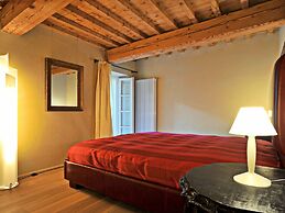Elegant Accommodation in the Center of Lucca, With Terrace Private Ind