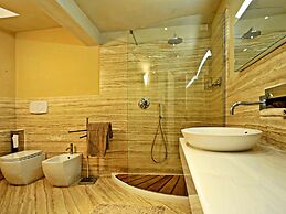 Elegant Accommodation in the Center of Lucca, With Terrace Private Ind