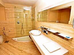 Elegant Accommodation in the Center of Lucca, With Terrace Private Ind