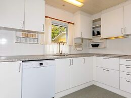 4 Star Holiday Home in Hals