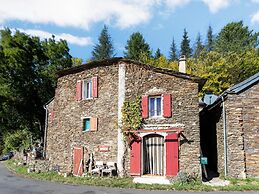 Holiday Home in Saint Germain de Calberte