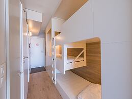 Studio on 6th Floor for Family