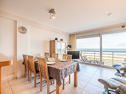 Apartment in Nieuwpoort by the Seafront